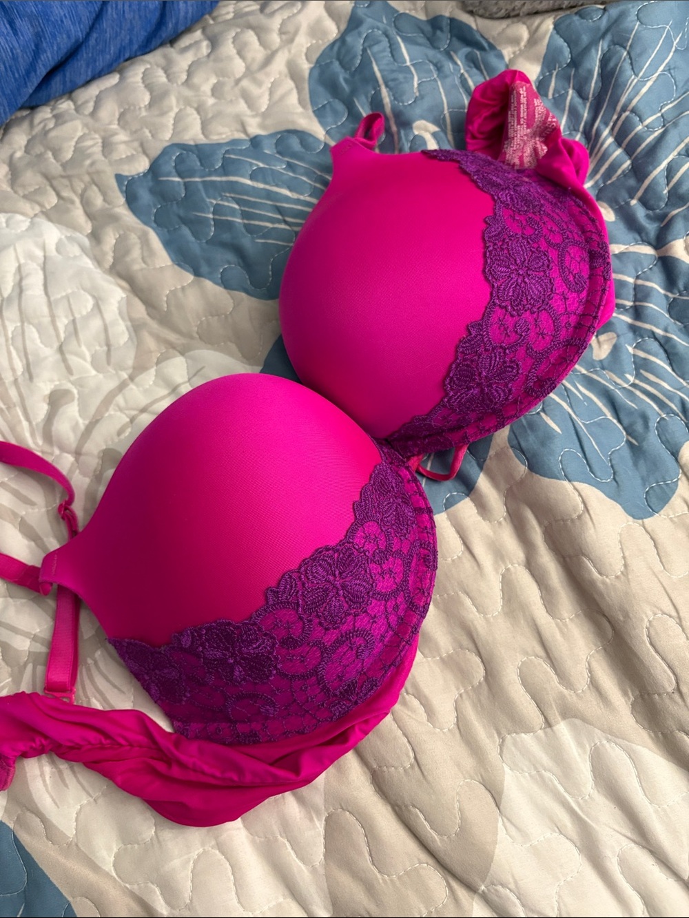 Victoria Secret Hot Pink Bombshell Bra